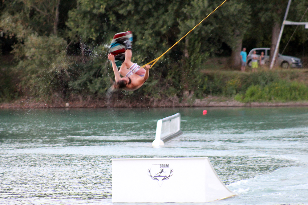 Teleski Nautique Bram Maison Saint Jules Gite